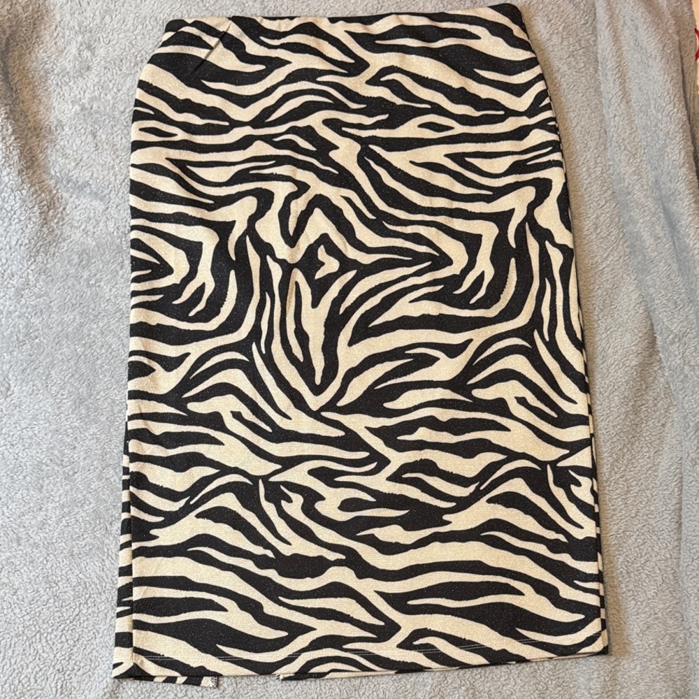 H&M Black and Cream Zebra Midi Skirt